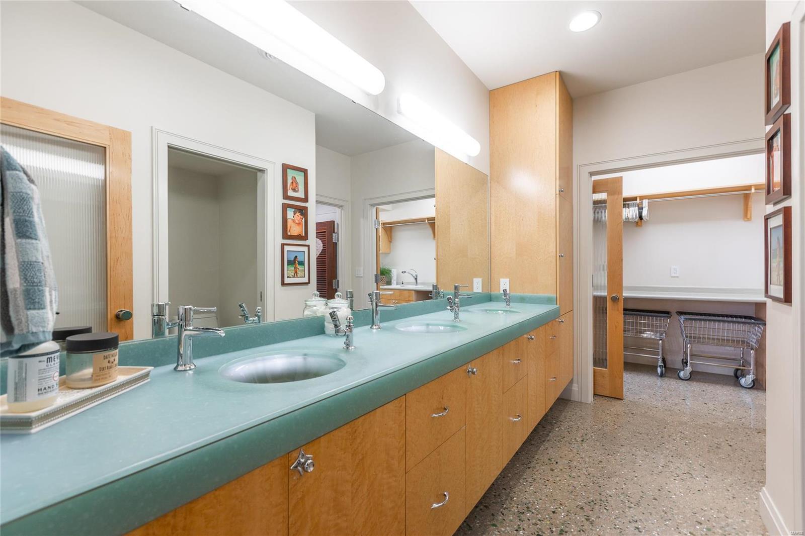 Old Wire Place - Residential