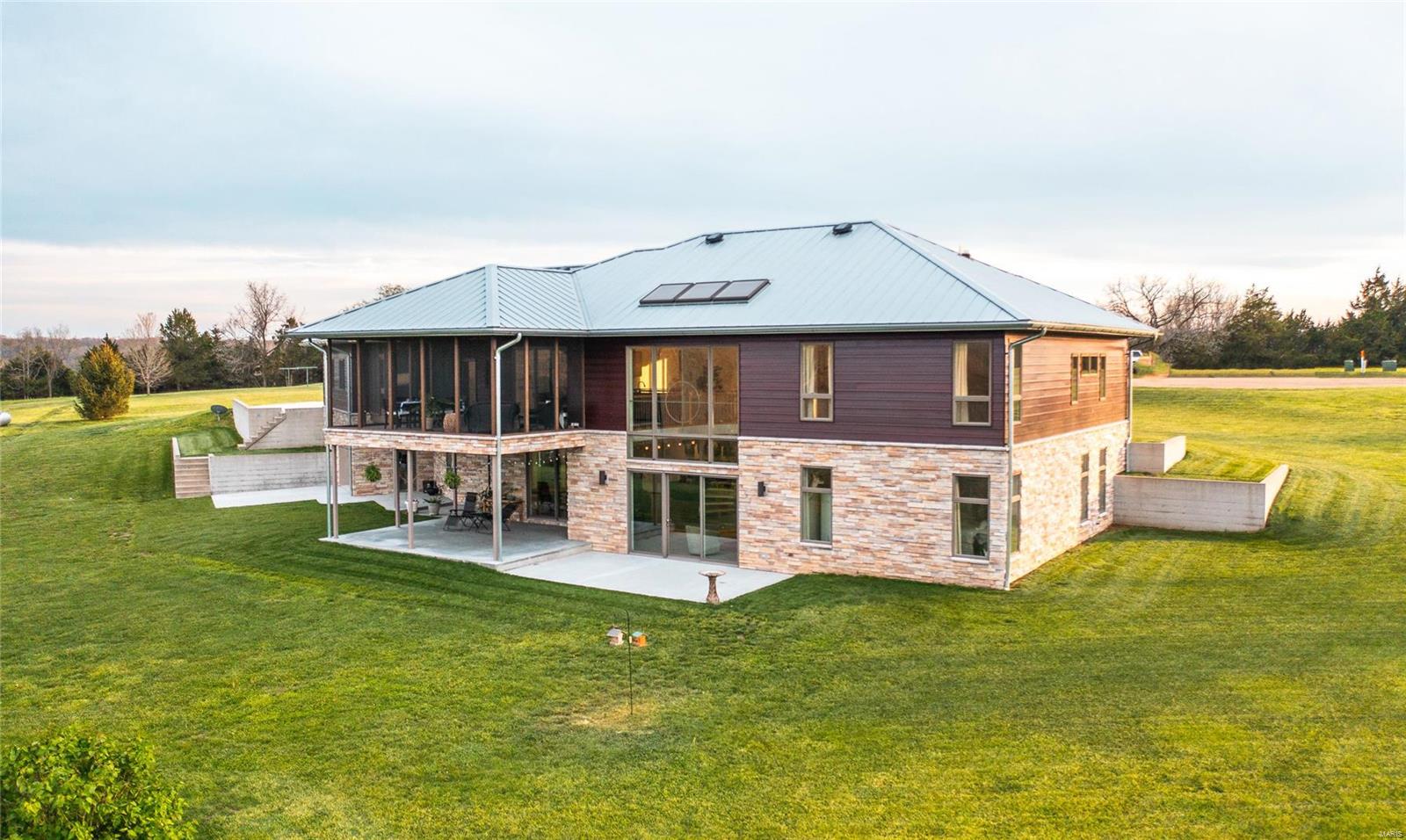 Old Wire Place - Residential