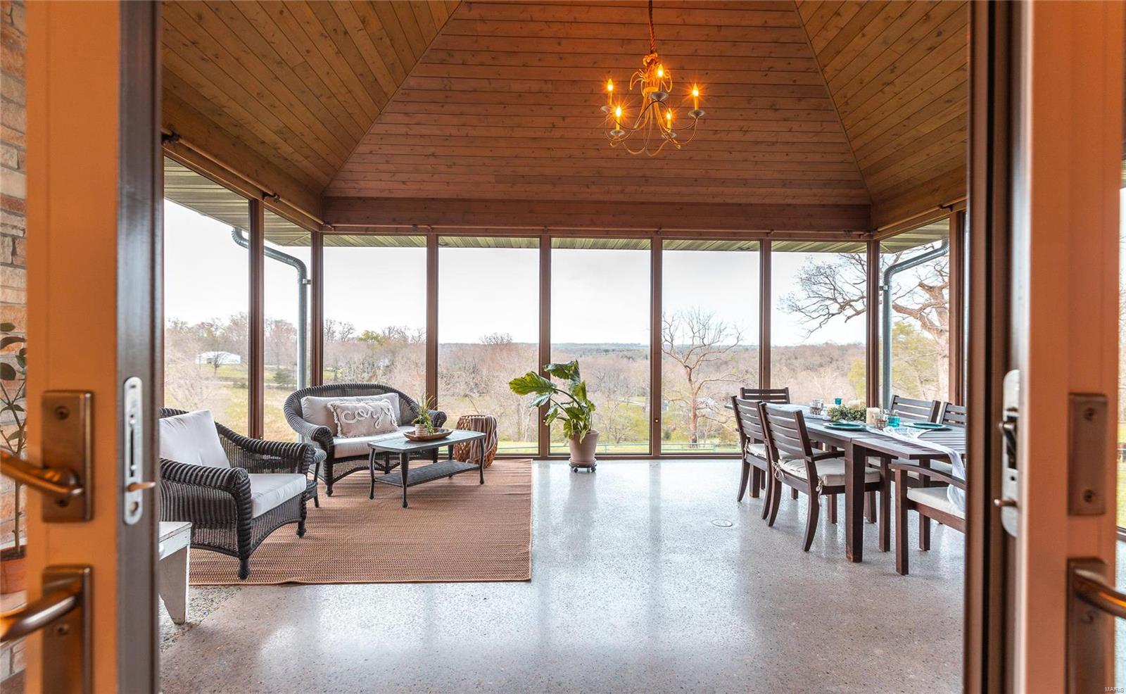 Old Wire Place - Residential