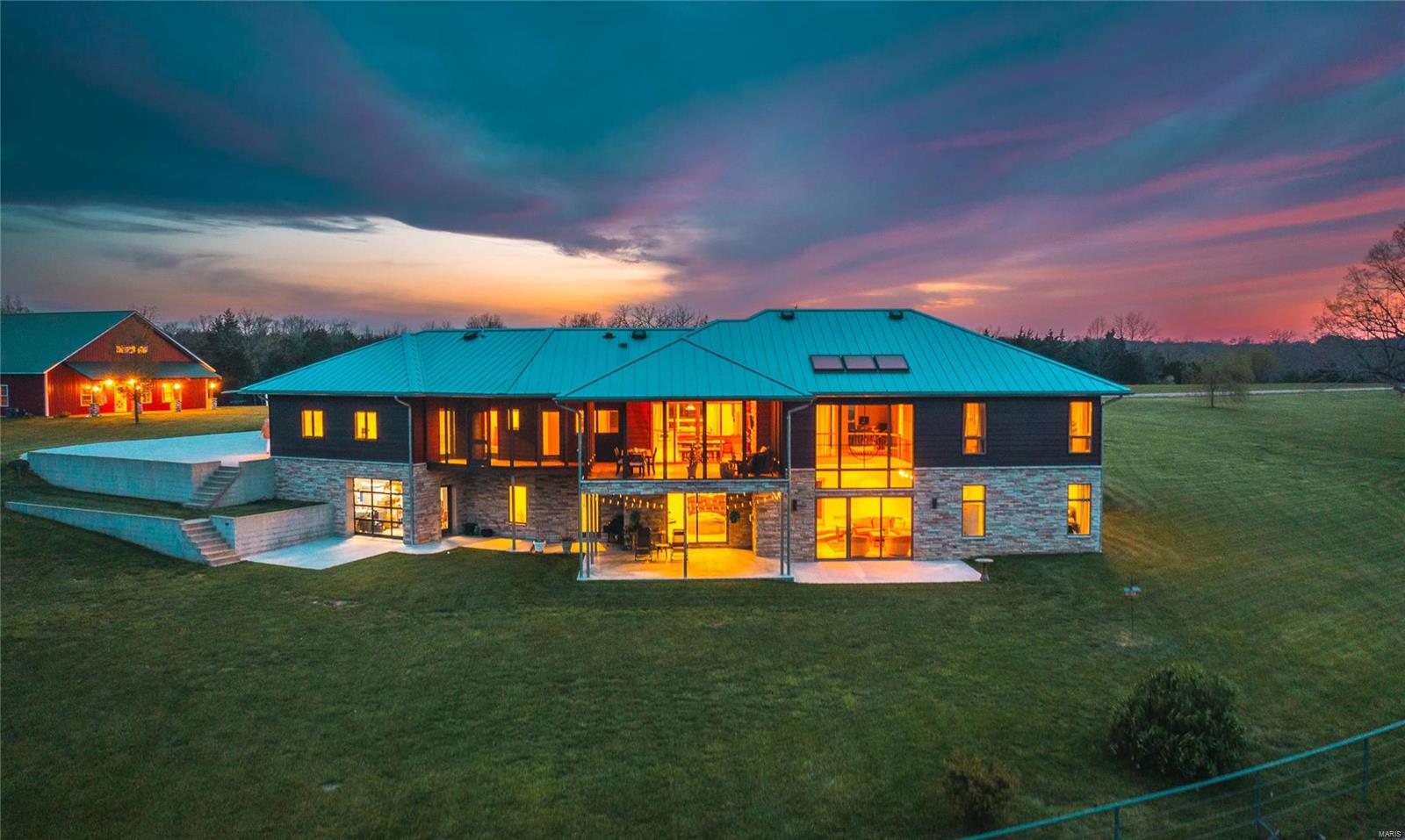 Old Wire Place - Residential