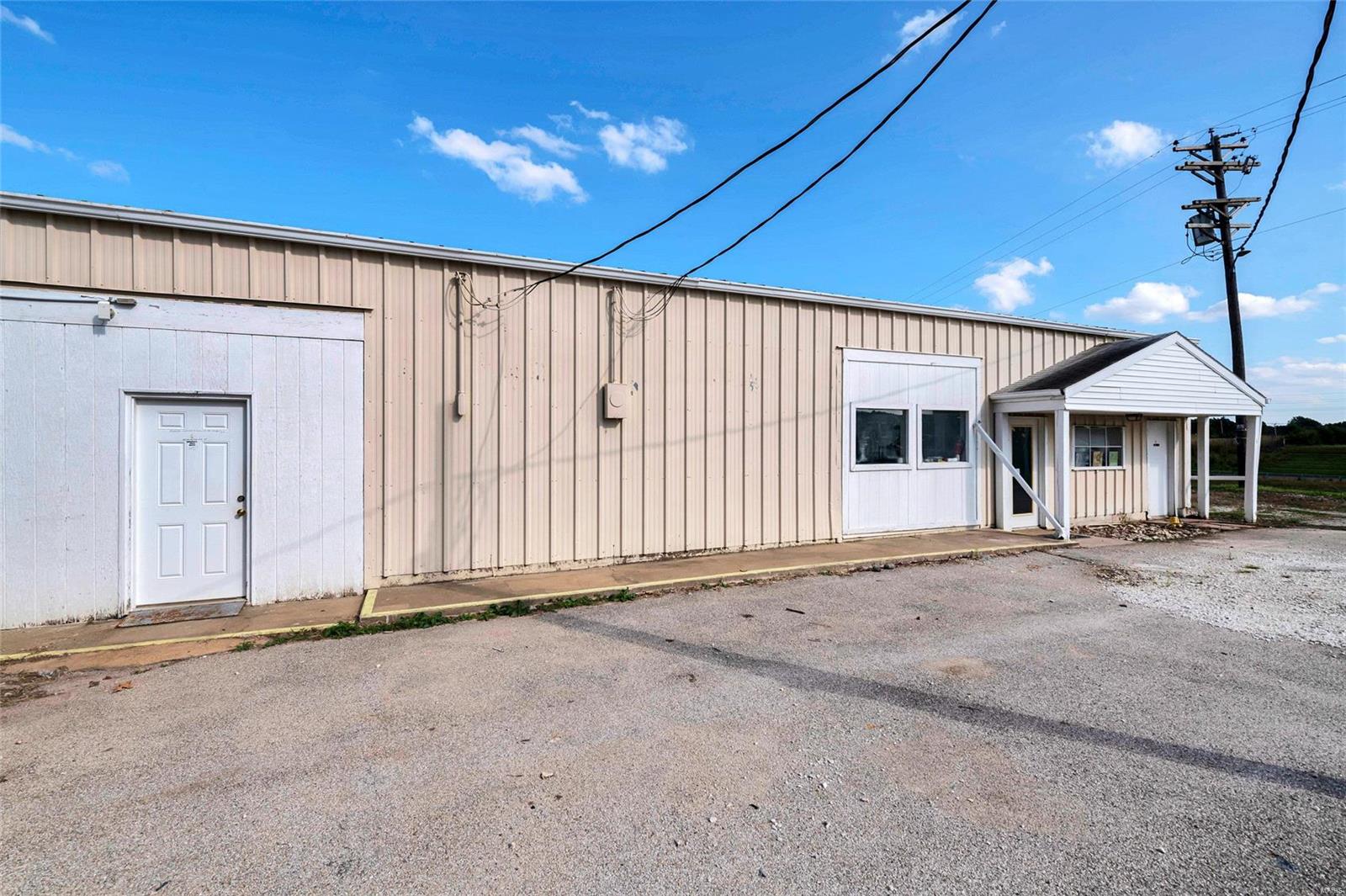 n/a - Commercial Sale