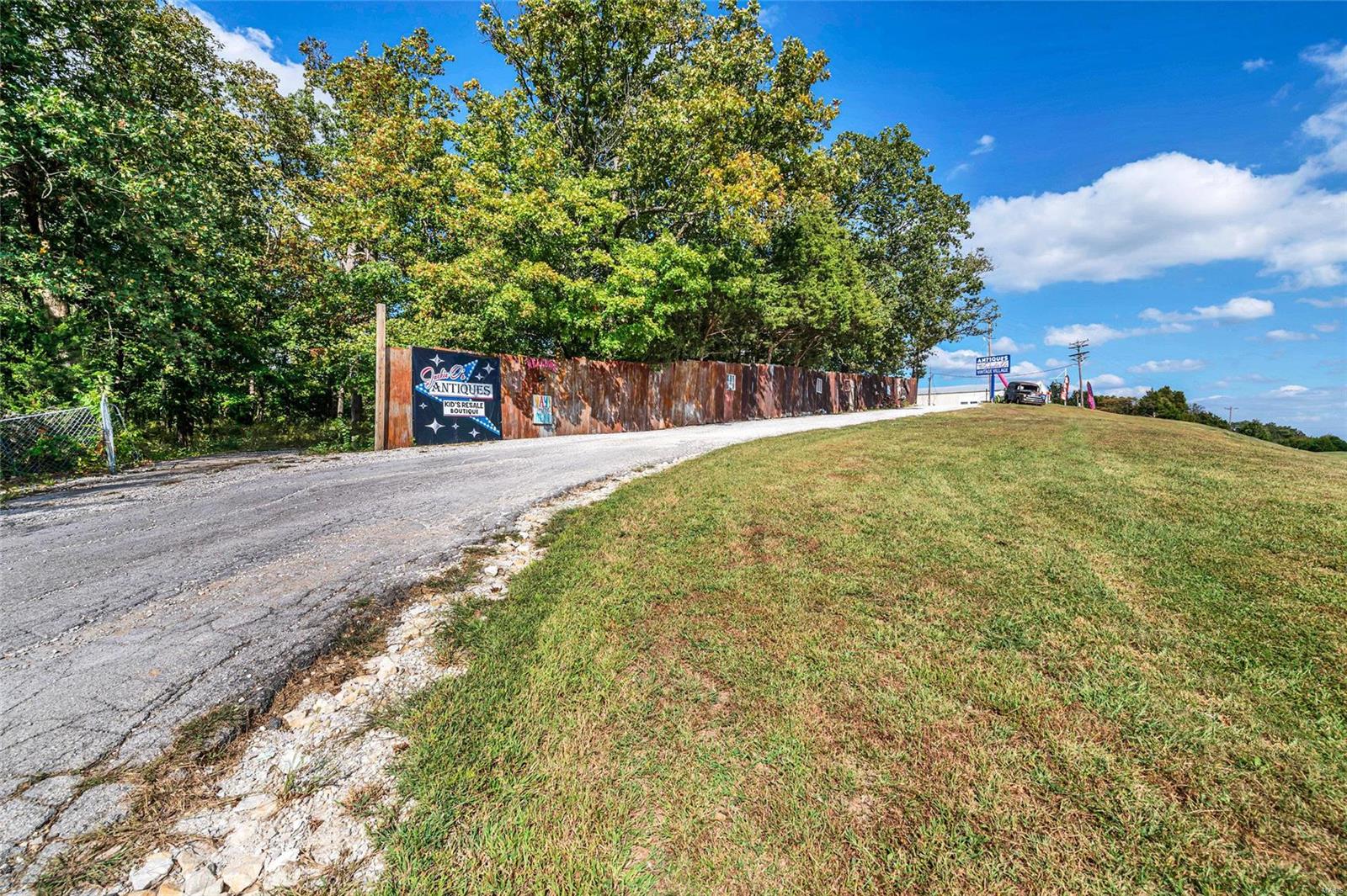 n/a - Commercial Sale