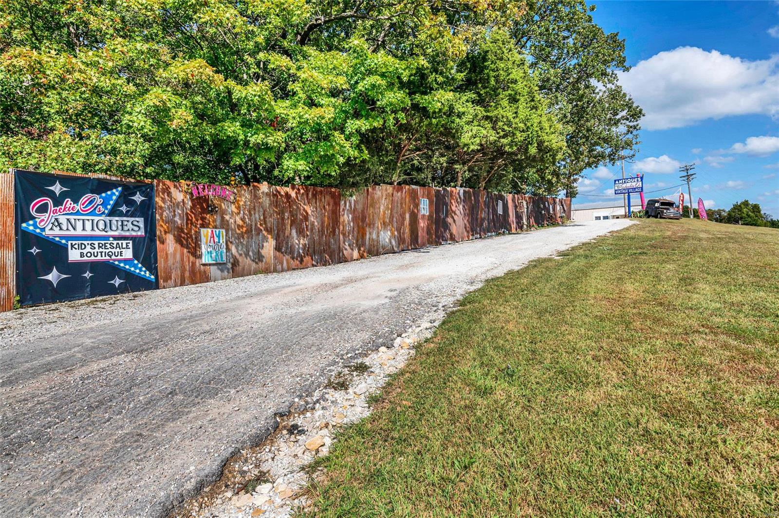 n/a - Commercial Sale