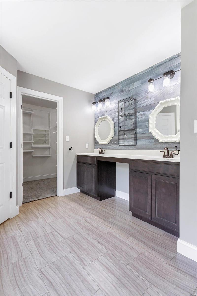 Arbors Of Rockwood One The - Residential