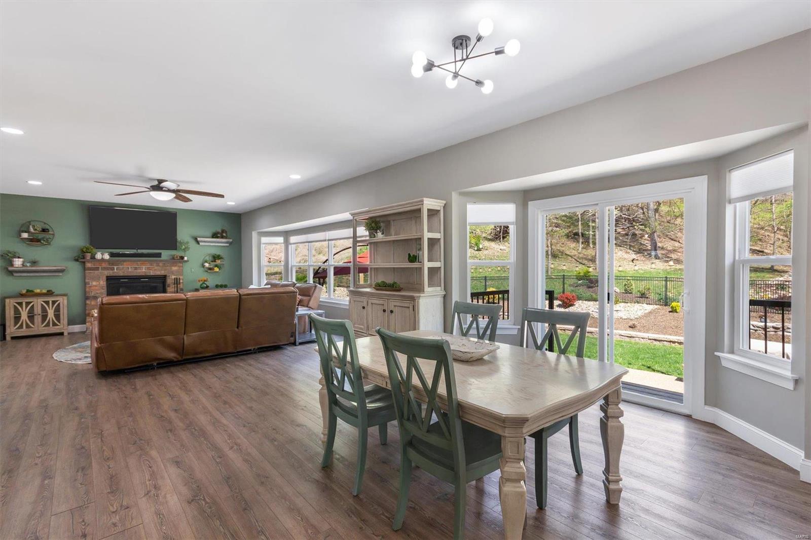 Arbors Of Rockwood One The - Residential