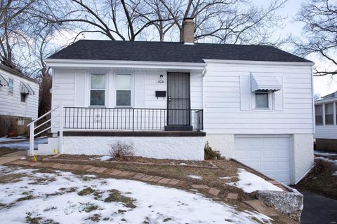 MLS: 25005743