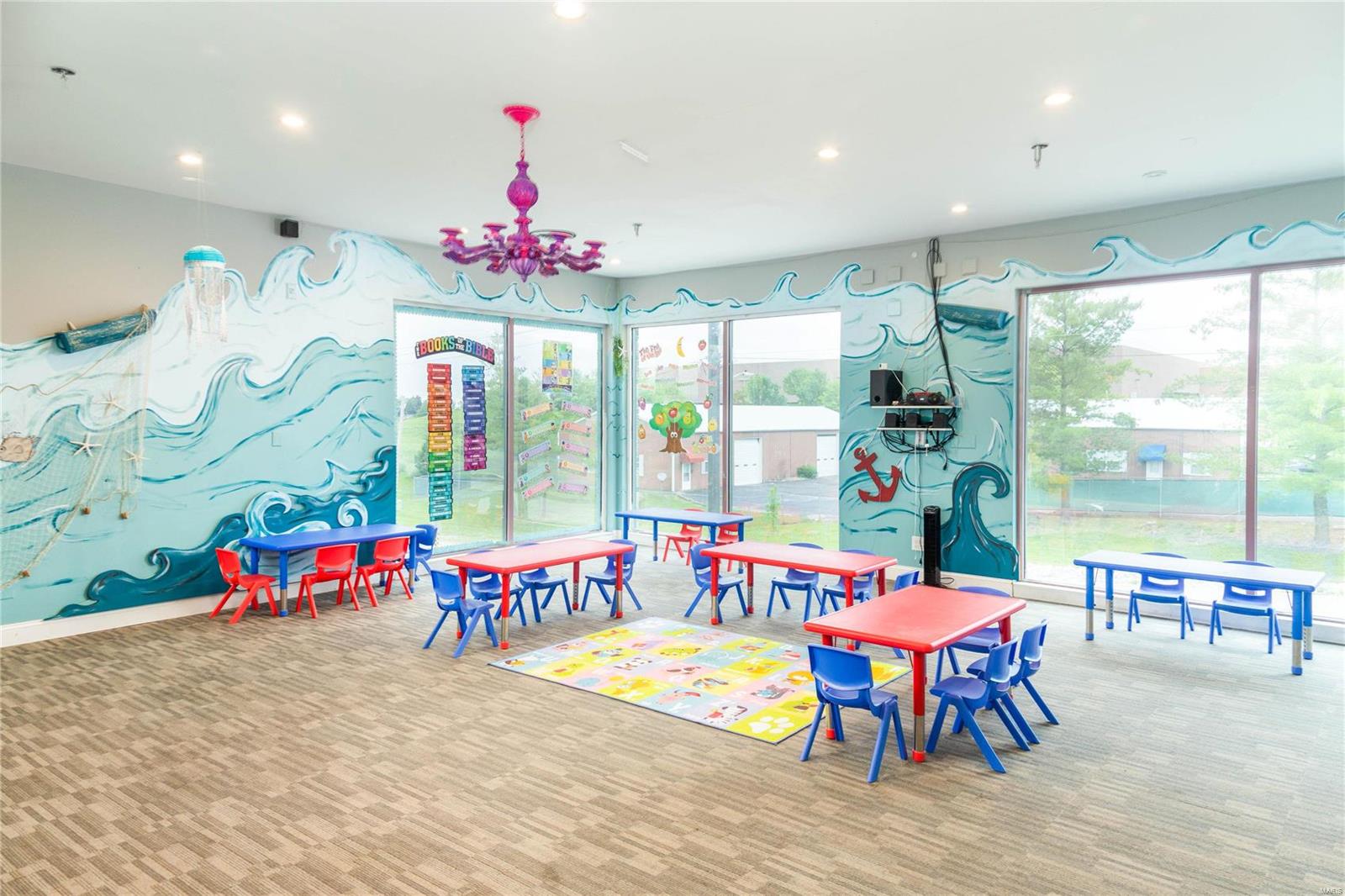 Baileys - Commercial Sale