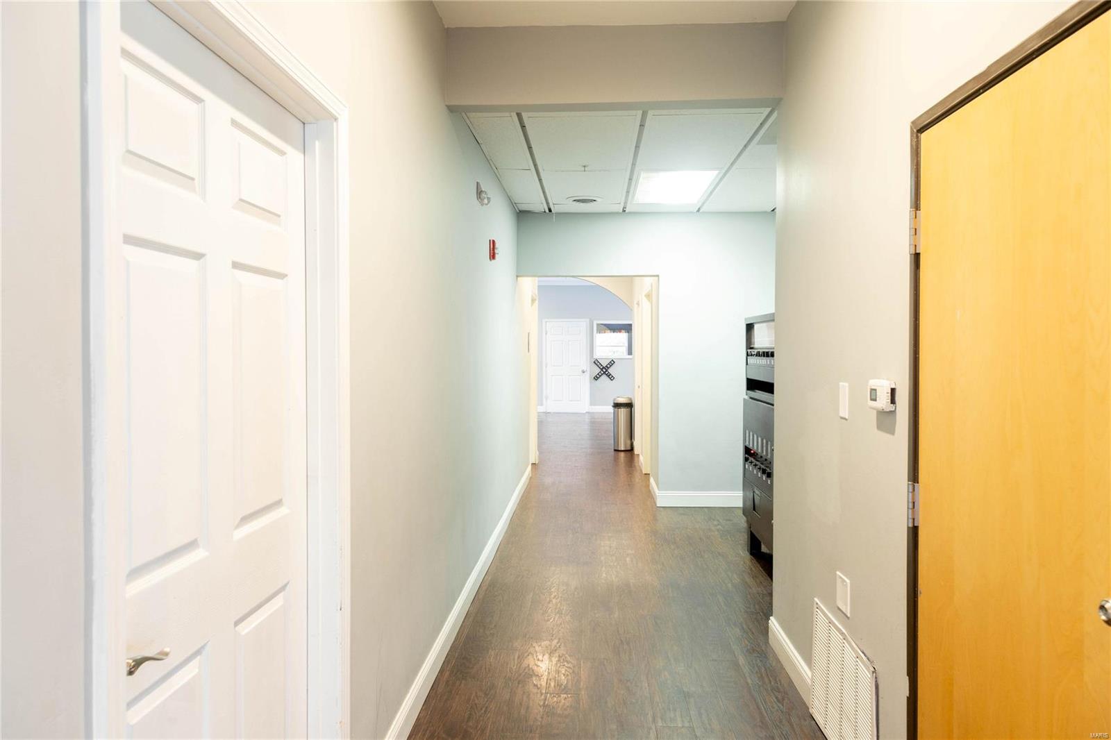 Baileys - Commercial Sale