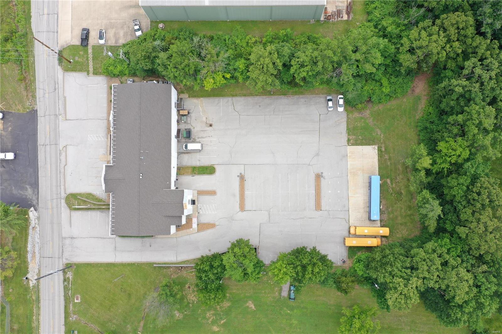 Baileys - Commercial Sale