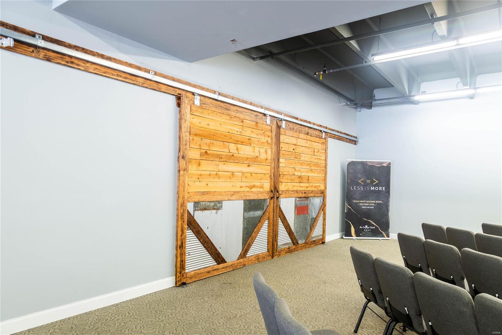 Baileys - Commercial Sale