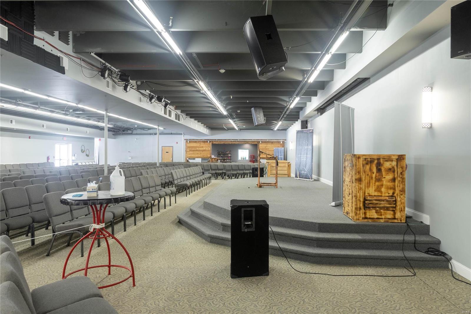 Baileys - Commercial Sale