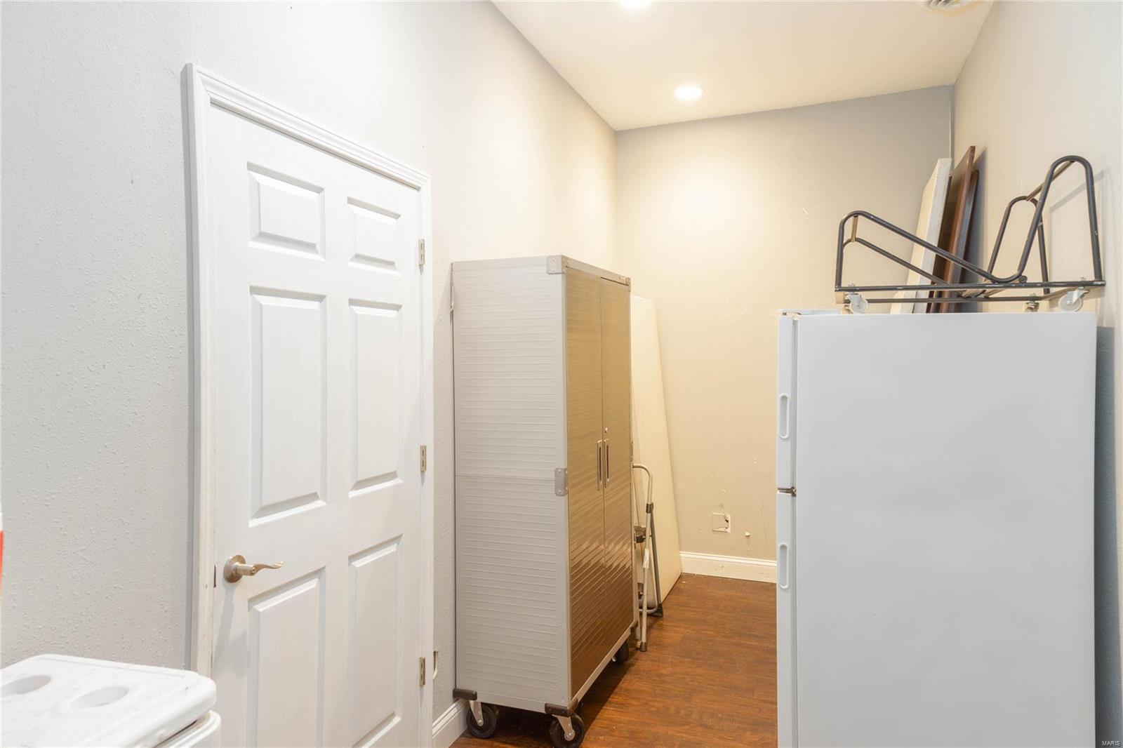 Baileys - Commercial Sale