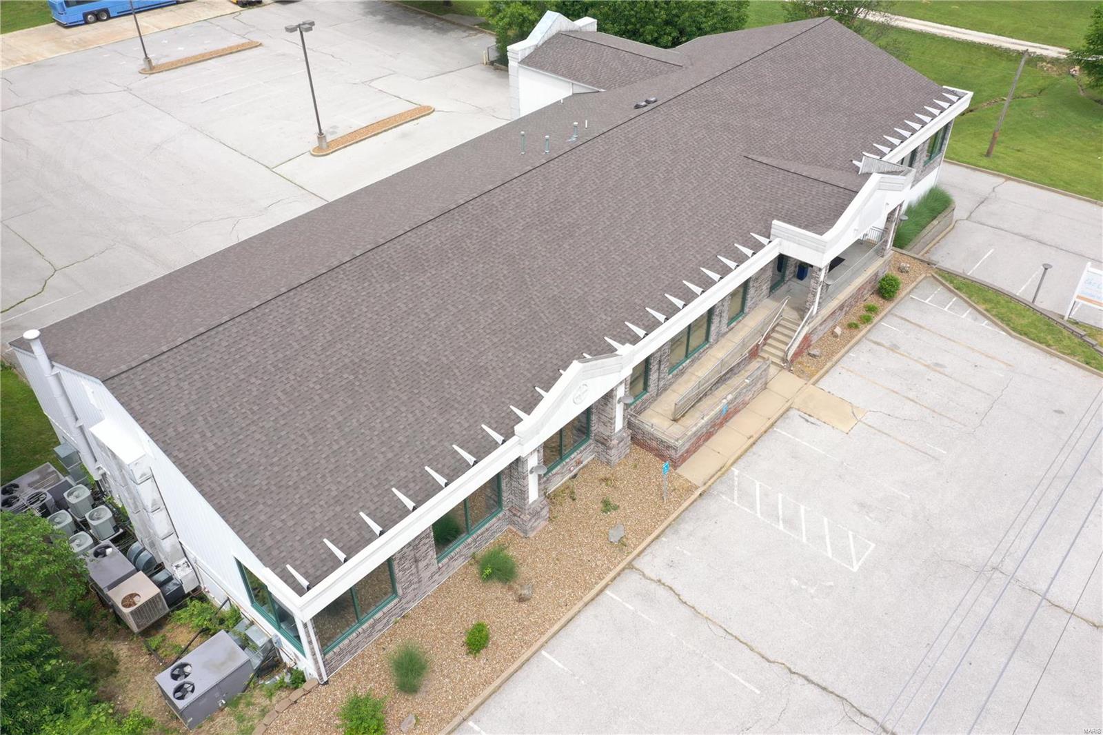 Baileys - Commercial Sale