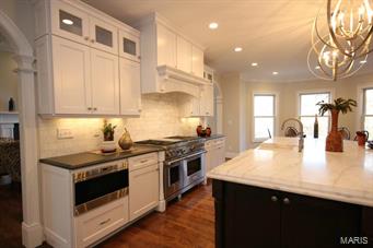 Town & Country Manor 3 - Residential