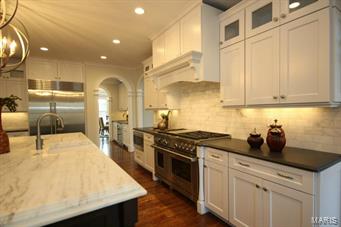 Town & Country Manor 3 - Residential