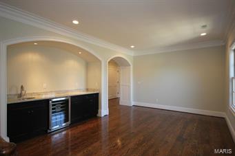 Town & Country Manor 3 - Residential