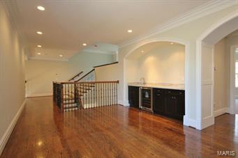 Town & Country Manor 3 - Residential