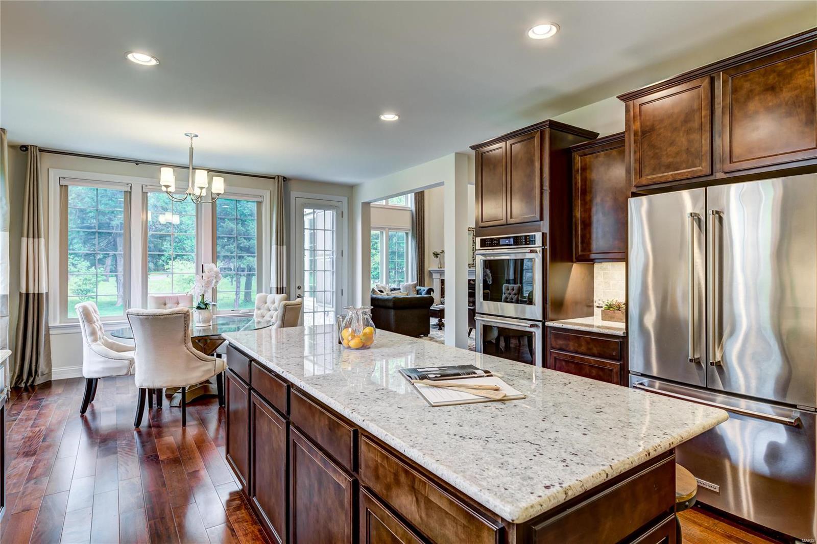 Woods Of Ladue The - Residential