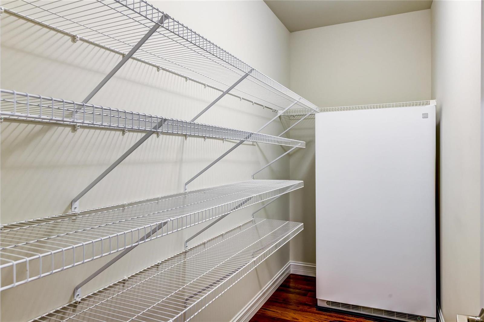 Woods Of Ladue The - Residential