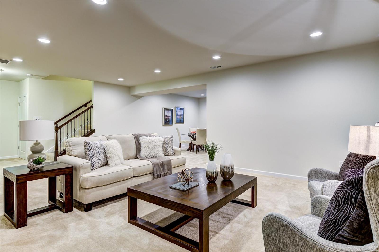 Woods Of Ladue The - Residential