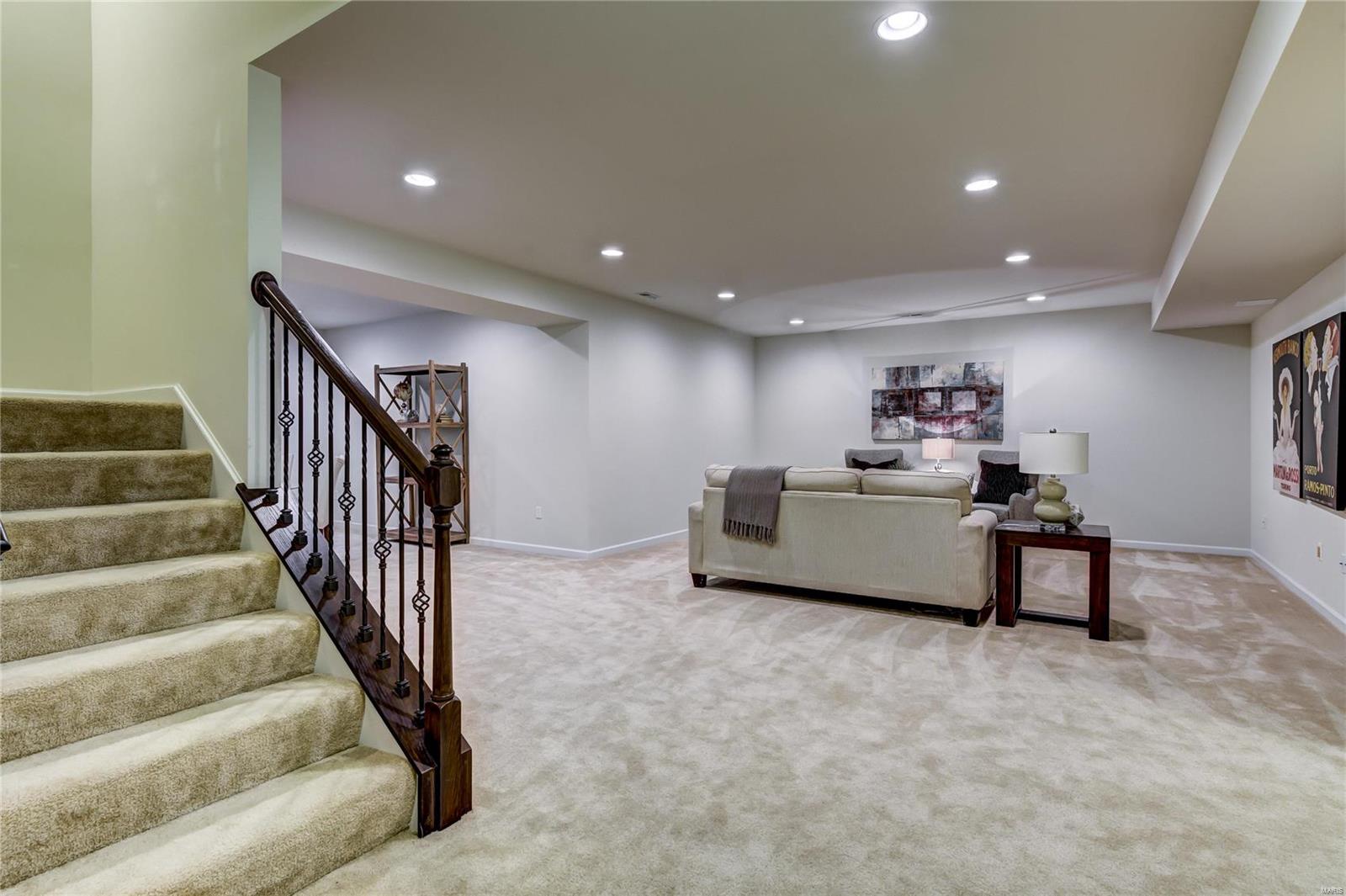 Woods Of Ladue The - Residential