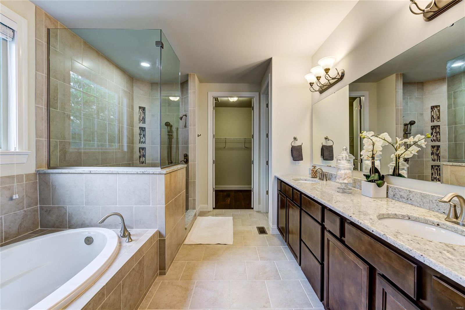 Woods Of Ladue The - Residential