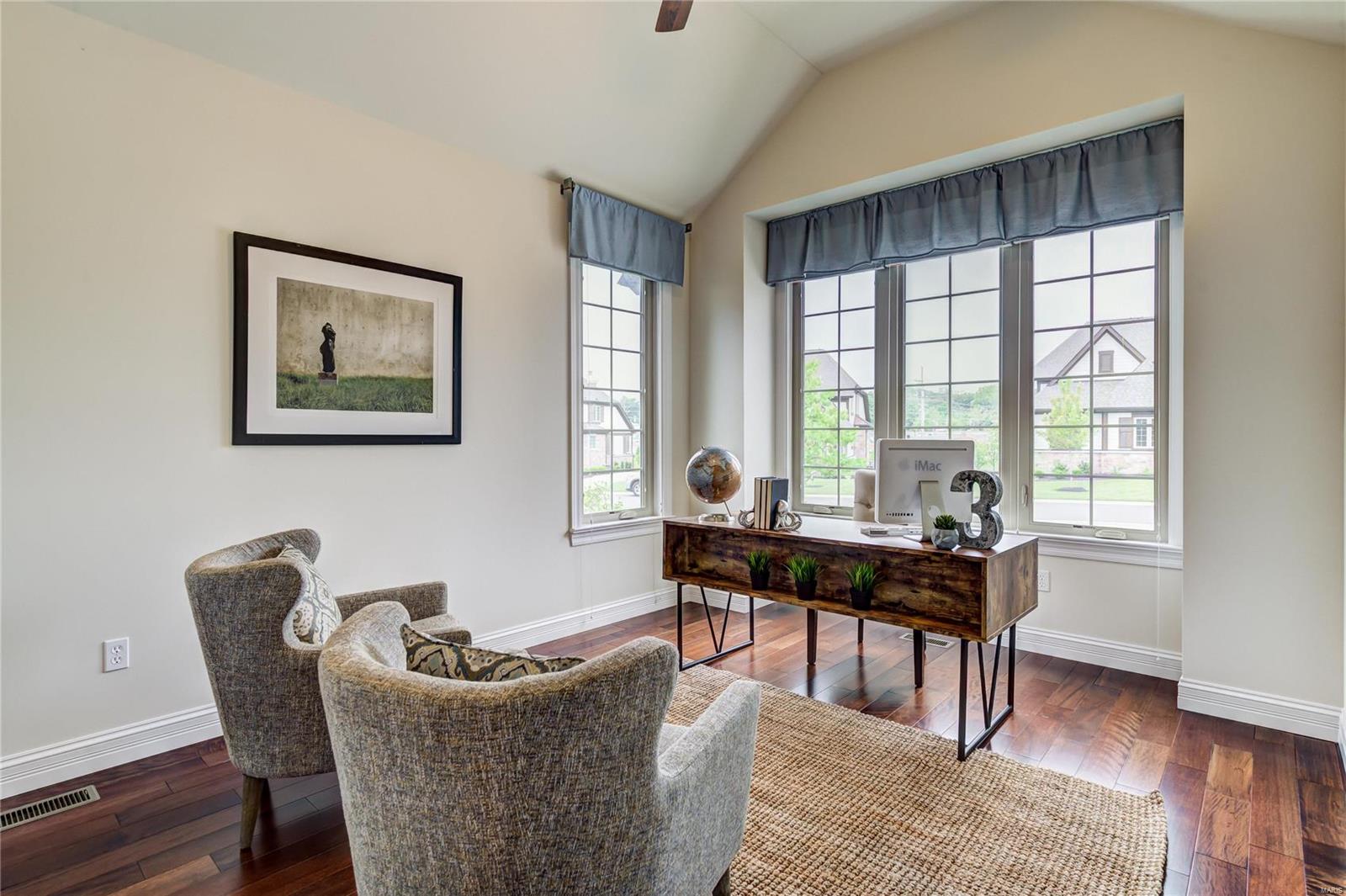 Woods Of Ladue The - Residential