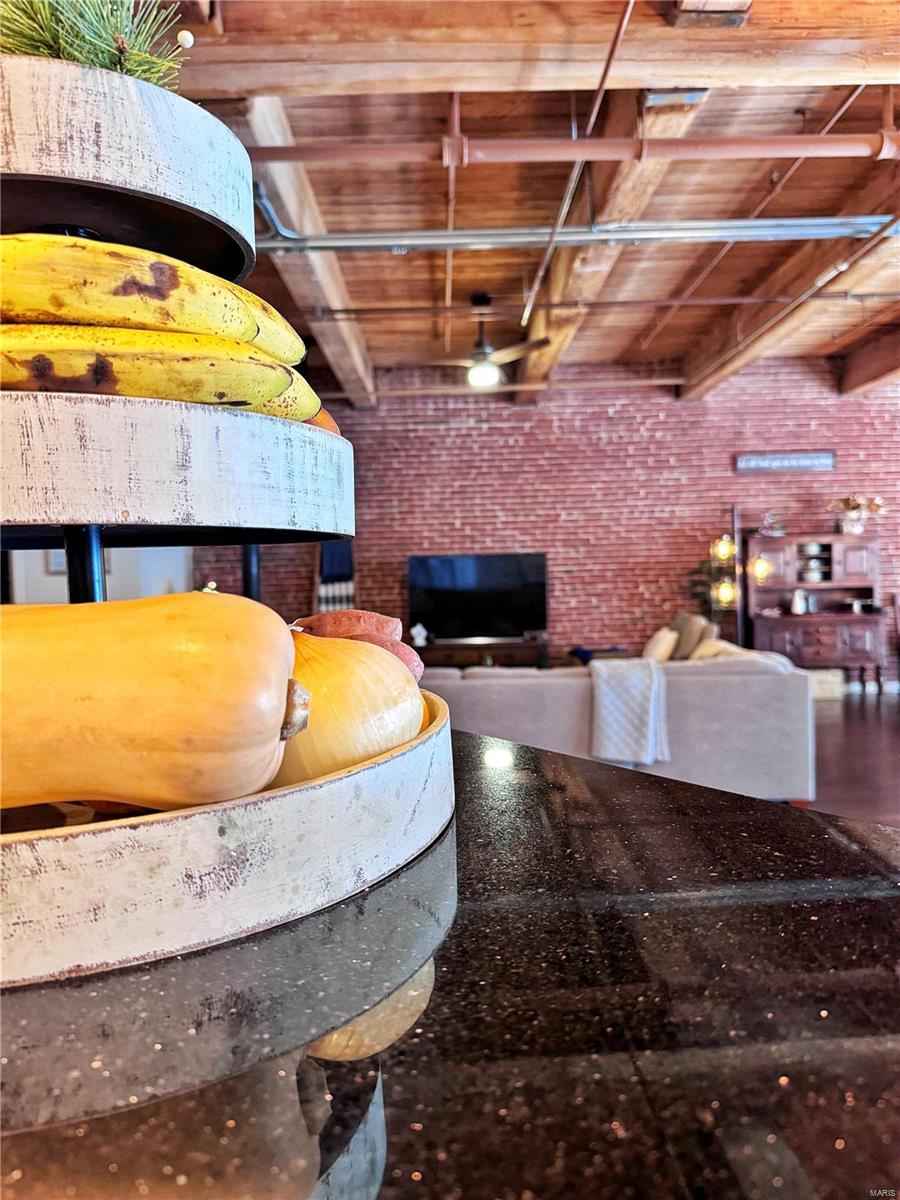 1222 Lucas Lofts Condo - Residential