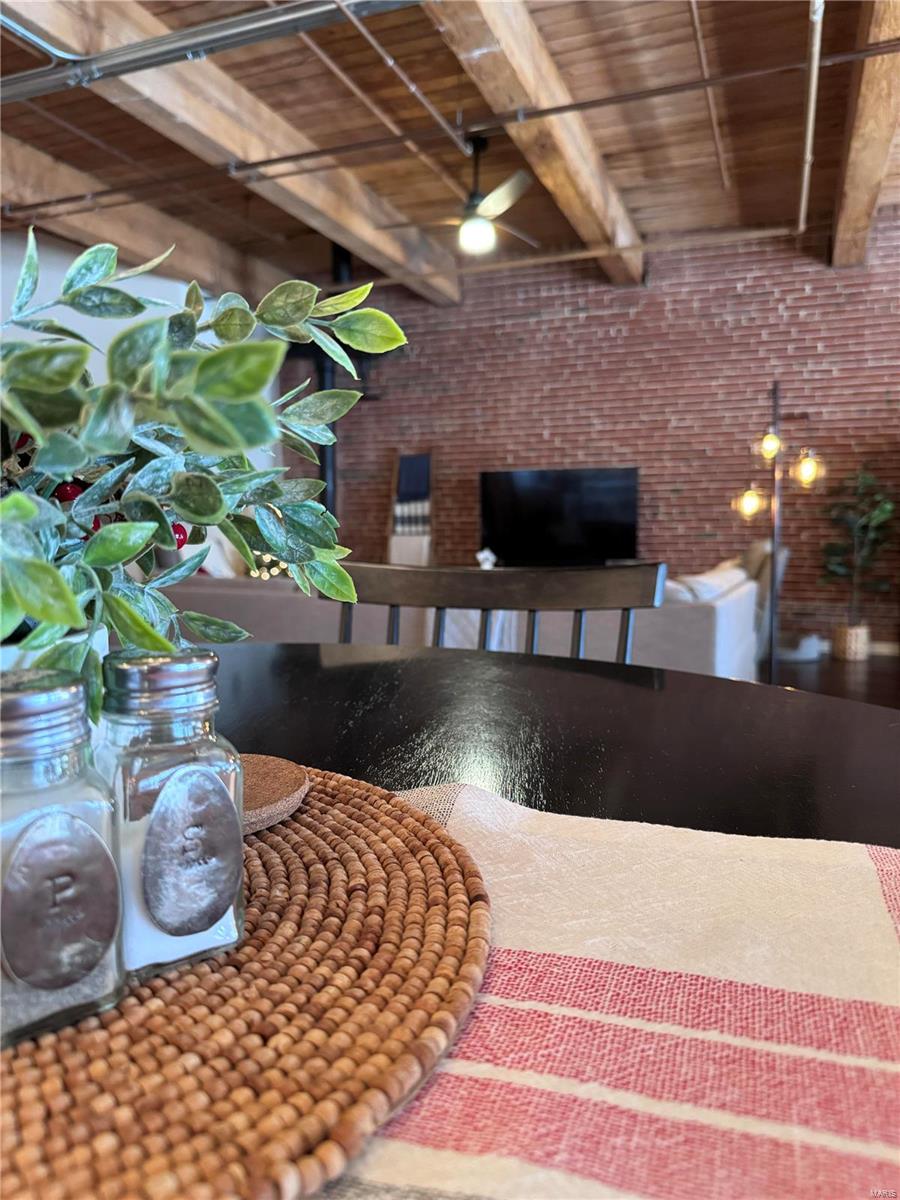 1222 Lucas Lofts Condo - Residential