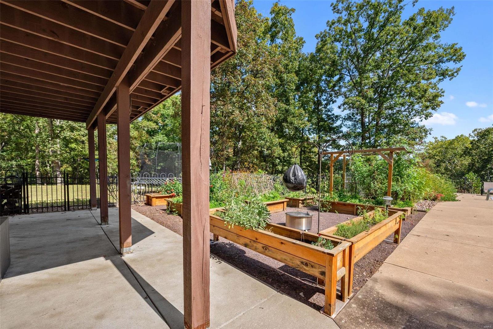 Warrenton, Missouri 63383, United States, 4 Bedrooms Bedrooms, ,4 BathroomsBathrooms,Residential,Pending,41867