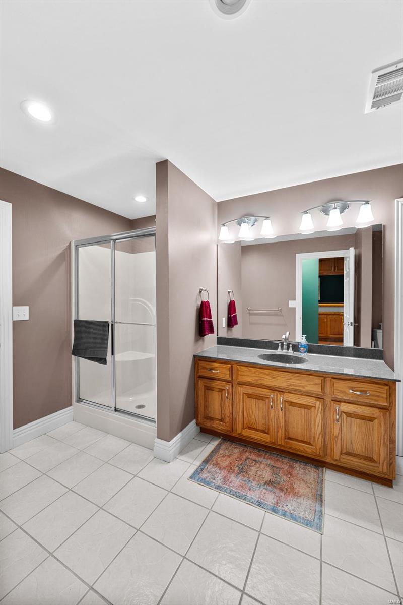 Warrenton, Missouri 63383, United States, 4 Bedrooms Bedrooms, ,4 BathroomsBathrooms,Residential,Pending,41867