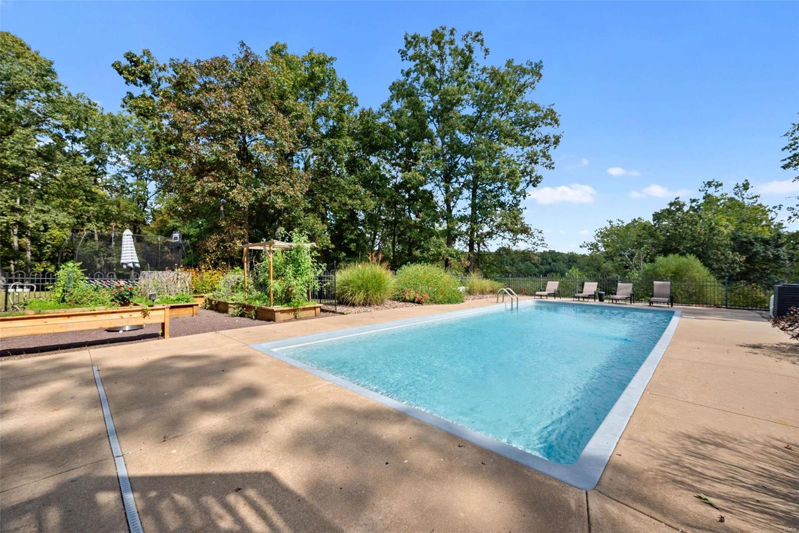 Warrenton, Missouri 63383, United States, 4 Bedrooms Bedrooms, ,4 BathroomsBathrooms,Residential,Pending,41867