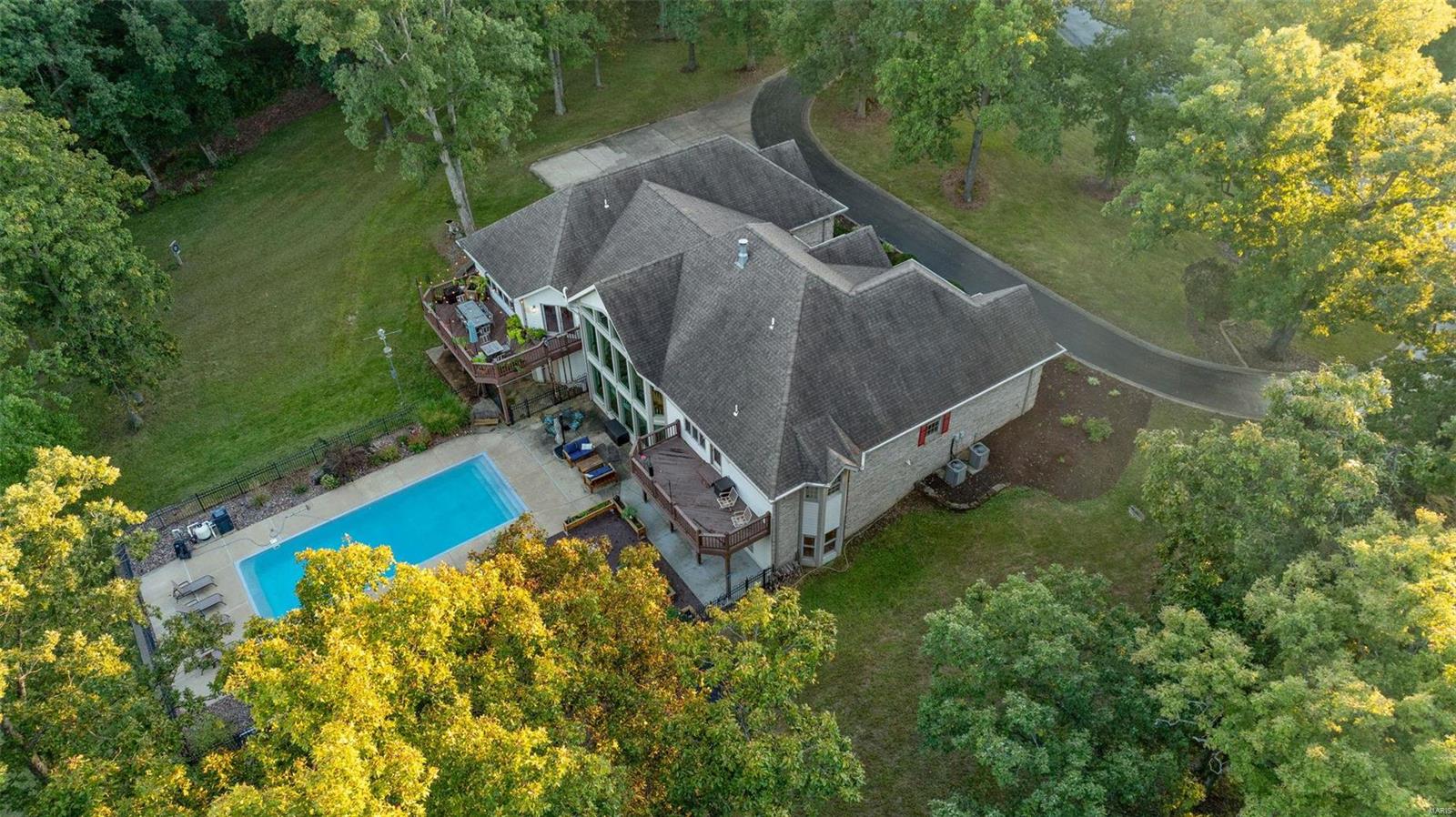 Warrenton, Missouri 63383, United States, 4 Bedrooms Bedrooms, ,4 BathroomsBathrooms,Residential,Pending,41867