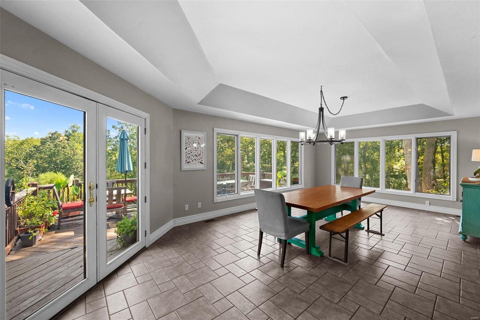 Warrenton, Missouri 63383, United States, 4 Bedrooms Bedrooms, ,4 BathroomsBathrooms,Residential,Pending,41867