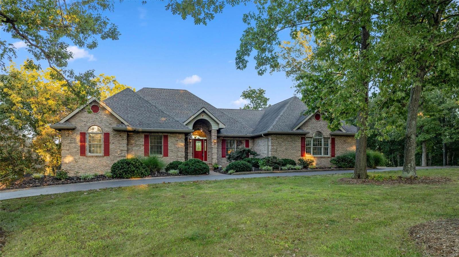 Warrenton, Missouri 63383, United States, 4 Bedrooms Bedrooms, ,4 BathroomsBathrooms,Residential,Pending,41867