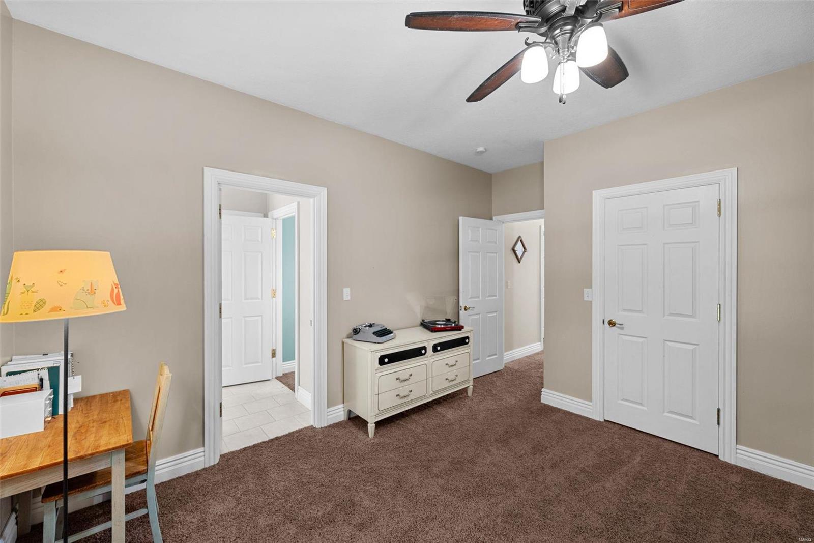 Warrenton, Missouri 63383, United States, 4 Bedrooms Bedrooms, ,4 BathroomsBathrooms,Residential,Pending,41867