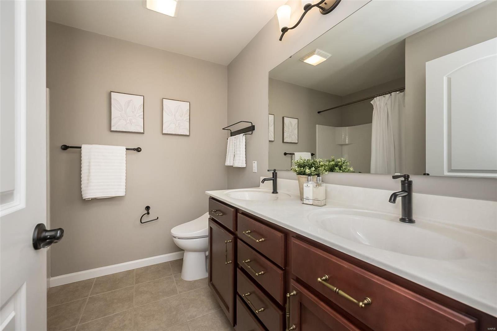 Estates At Town & Country Crossing - Residential