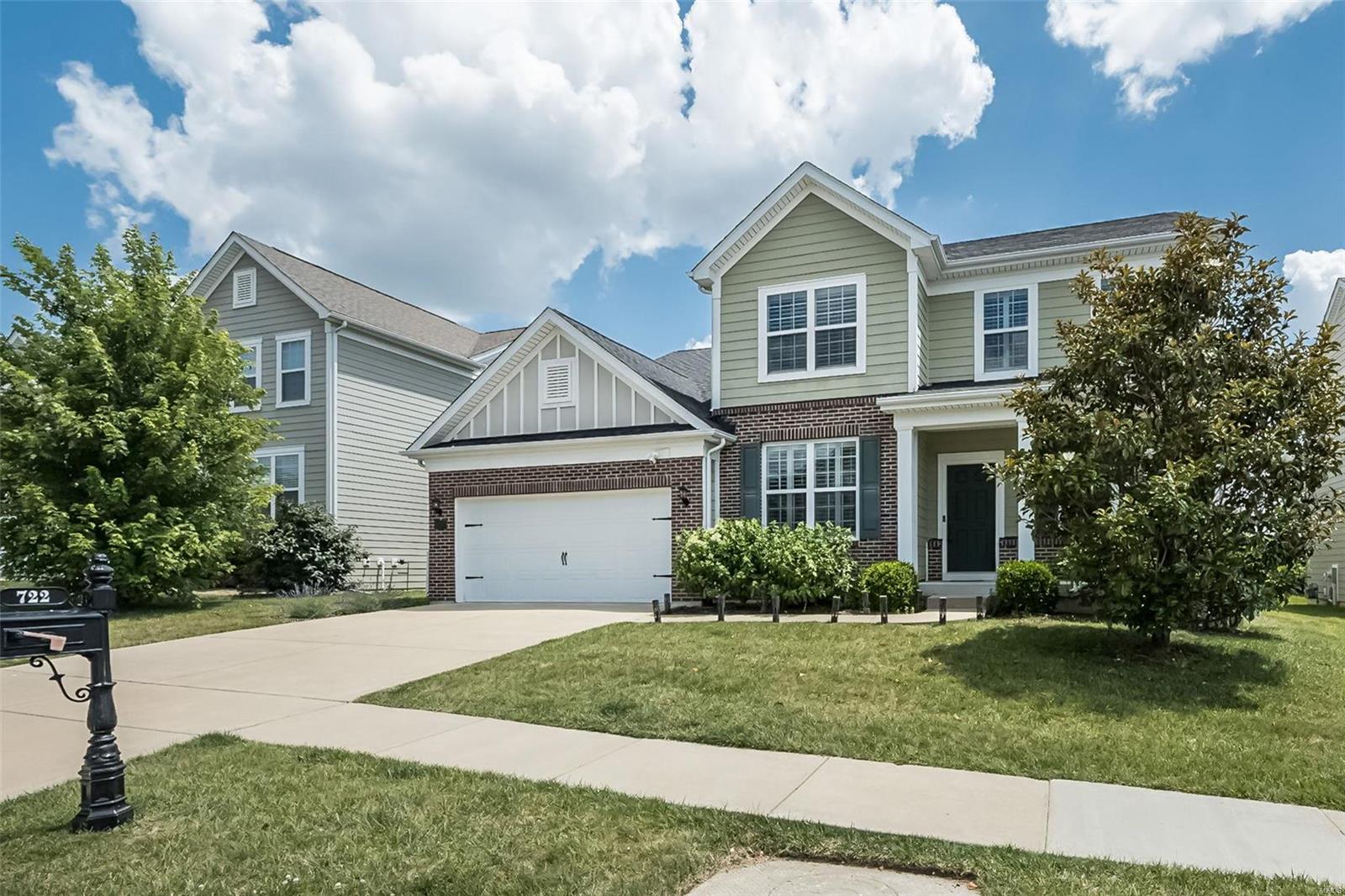 Estates At Town & Country Crossing - Residential
