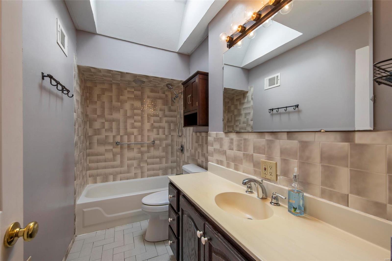 St Ann Hills 5th Add - Residential