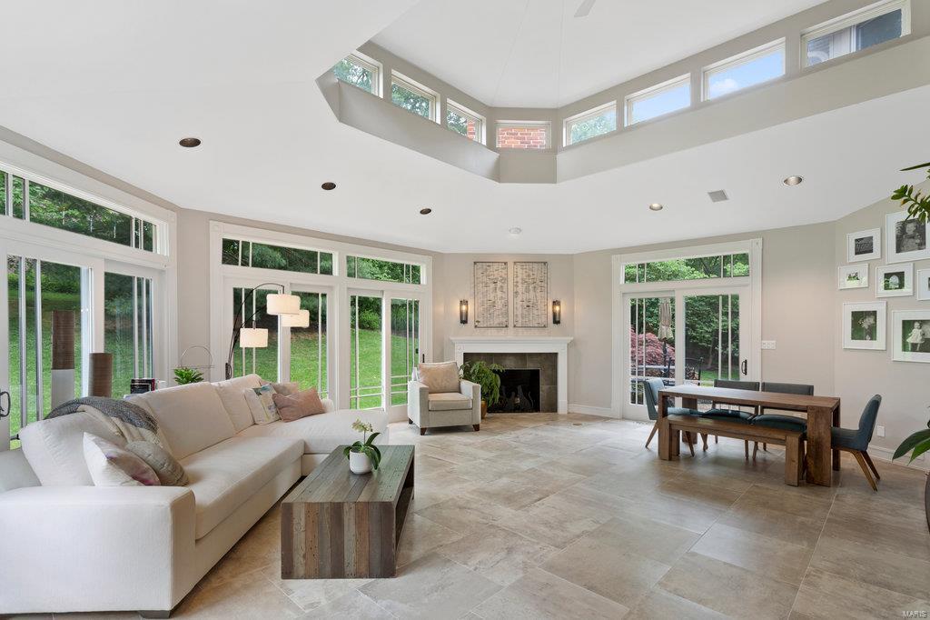 Essex Point - Residential