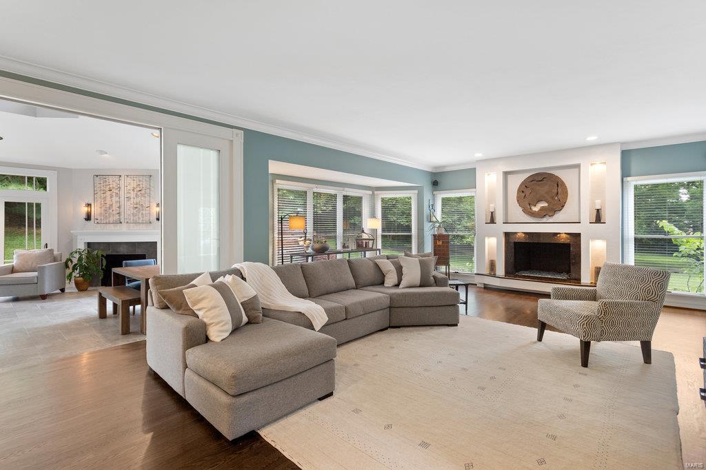 Essex Point - Residential