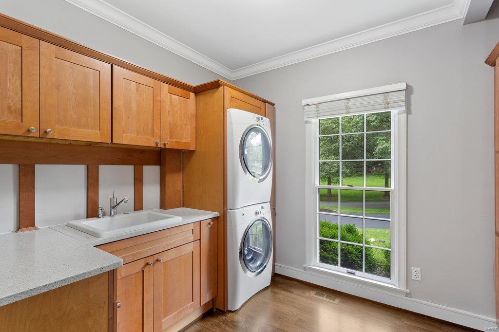 Essex Point - Residential