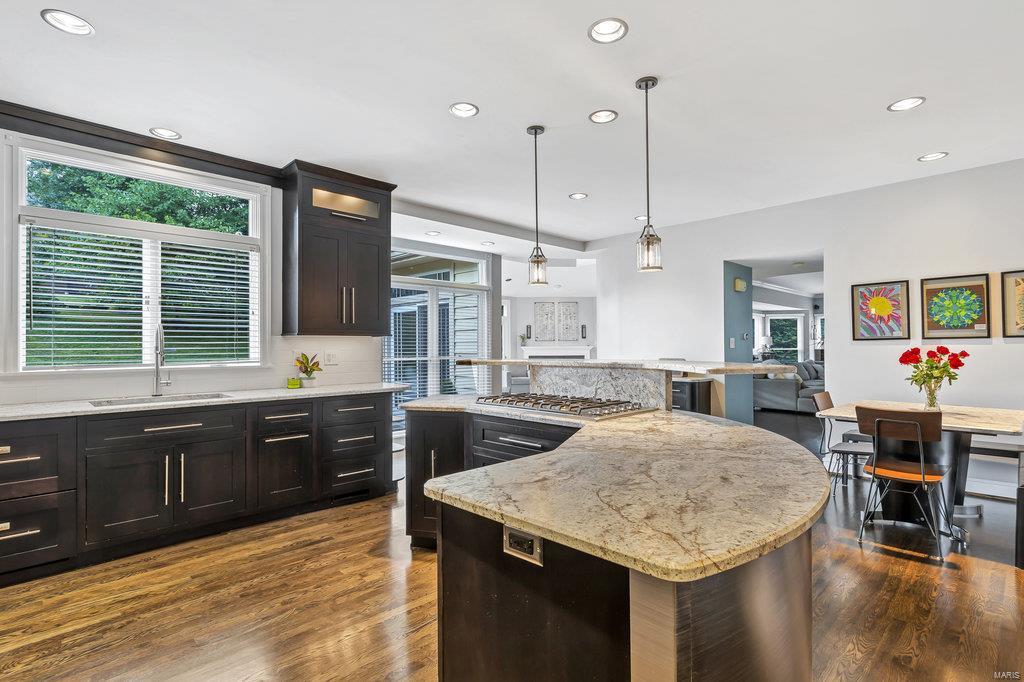 Essex Point - Residential