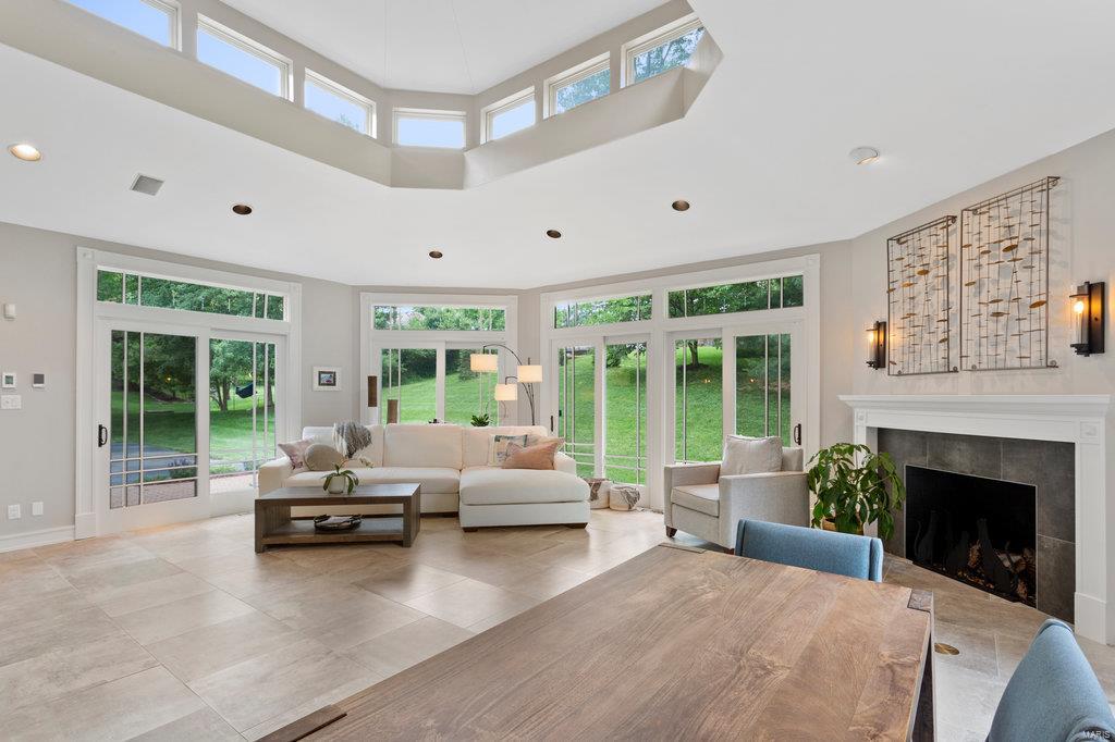 Essex Point - Residential