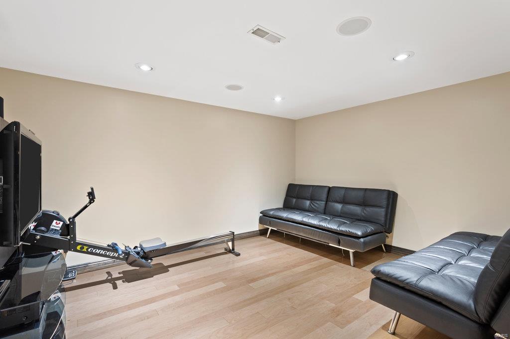 Essex Point - Residential