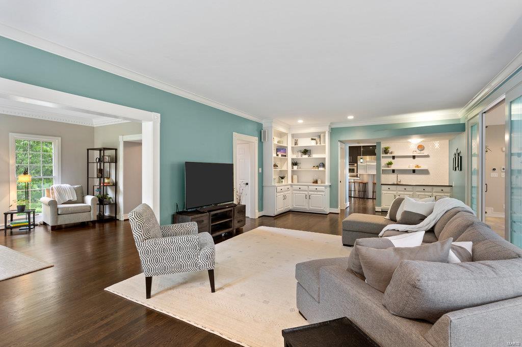 Essex Point - Residential