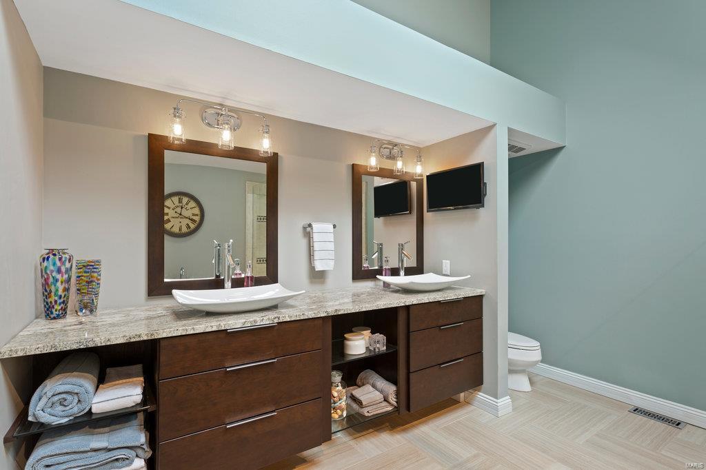 Essex Point - Residential