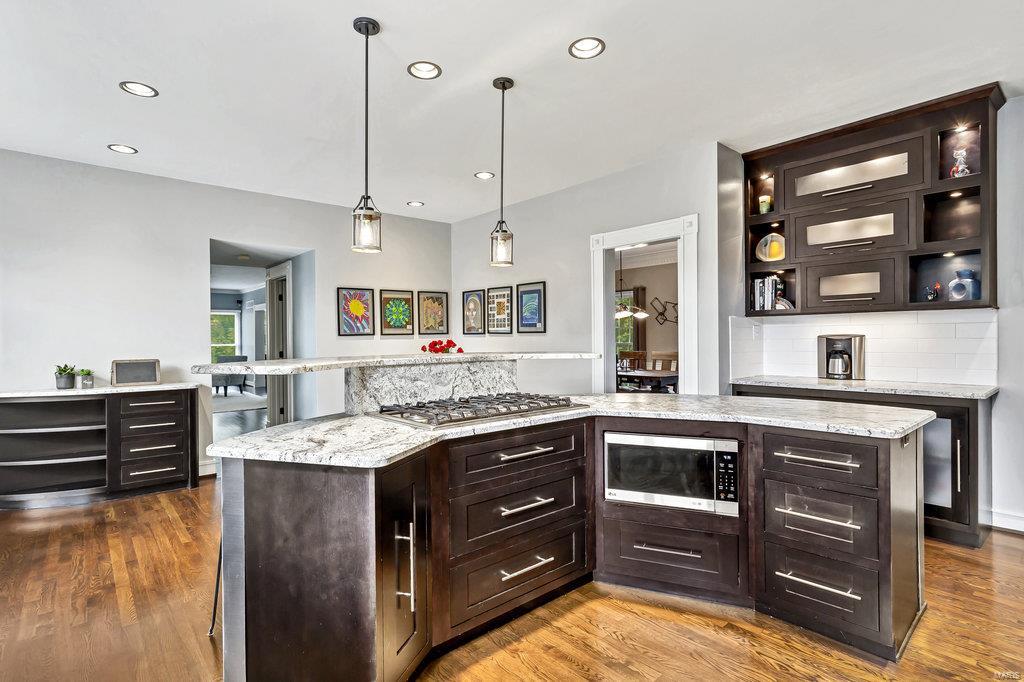 Essex Point - Residential