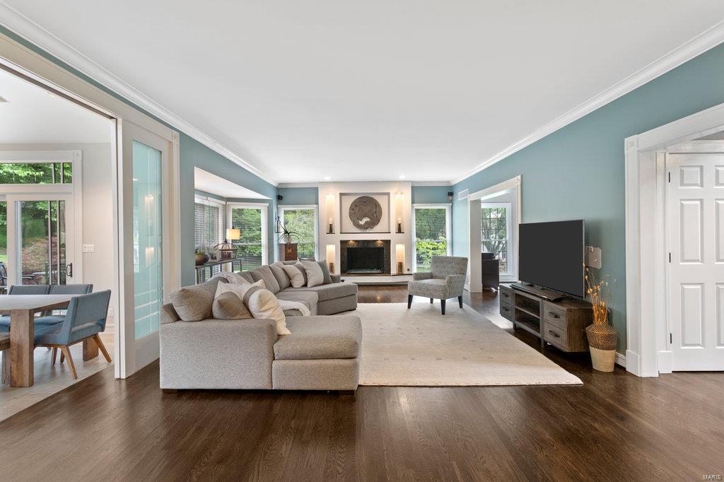 Essex Point - Residential