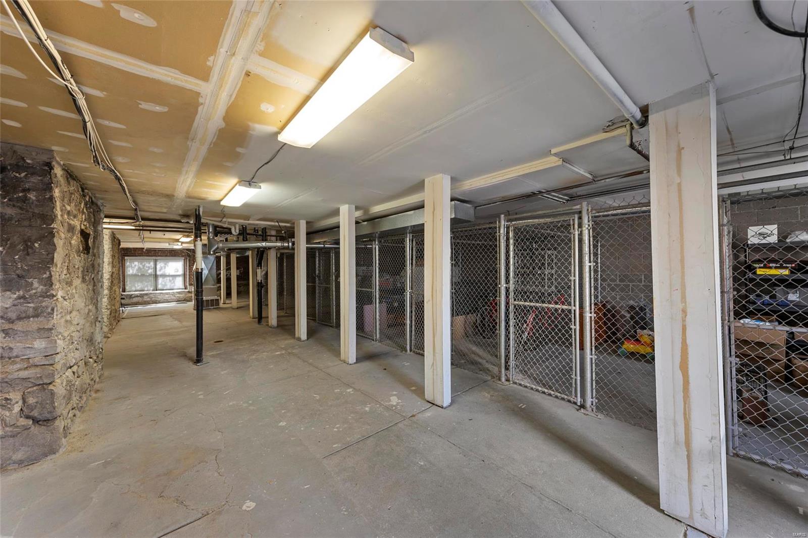 4-Se/Traymoor 3 City Bl 3874-W - Residential